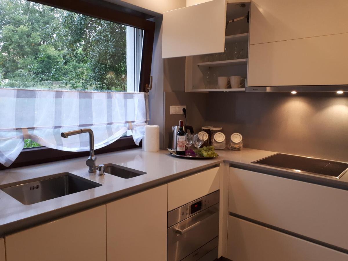 Apartamenty Centrum- Kochanowskiego -Dawniej Two-Bedroom Apartment Zielona Gora  Exterior photo